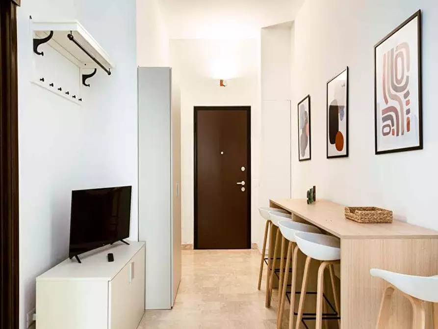 Immagine 13 di Camera in affitto  in Via Santa Sofia21 a Milano