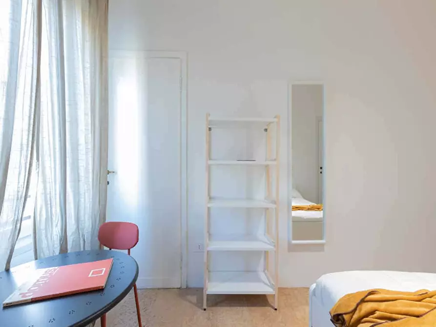 Immagine 5 di Camera in affitto  in Viale Carlo Espinasse10 a Milano