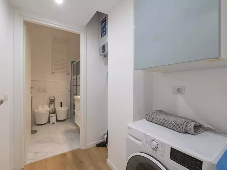 Immagine 22 di Appartamento in affitto  in Via Giambellino131 a Milano