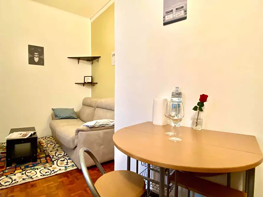 Immagine 10 di Appartamento in affitto  in Via degli Imbriani28 a Milano