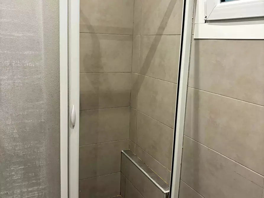 Immagine 14 di Camera in affitto  in Via Angelo de Gasperis2 a Milano