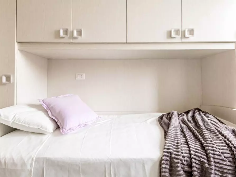 Immagine 3 di Camera in affitto  in Via Giovanni Pezzotti44 a Milano