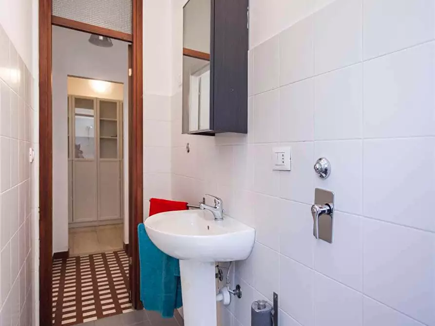 Immagine 24 di Camera in affitto  in Via Giuseppe Frua16 a Milano