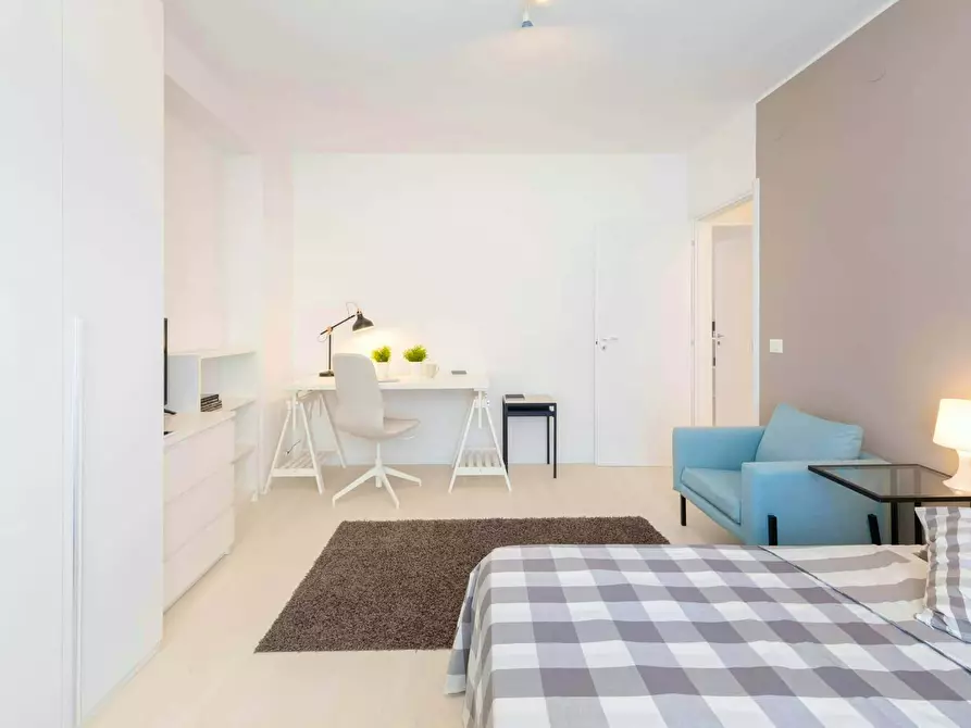 Immagine 3 di Camera in affitto  in Via Milano23 a Venezia