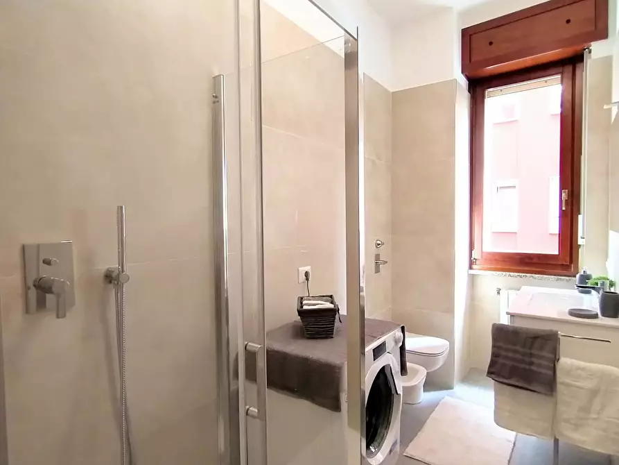 Immagine 22 di Appartamento in affitto  in Via Tavazzano a Milano