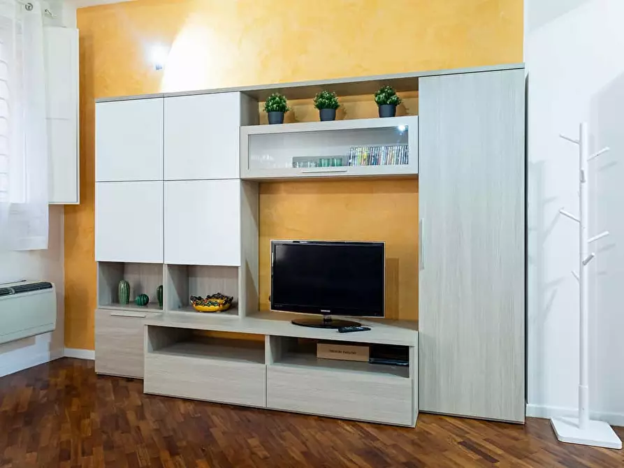 Immagine 2 di Appartamento in affitto  in Via Miramonte3 a Bologna