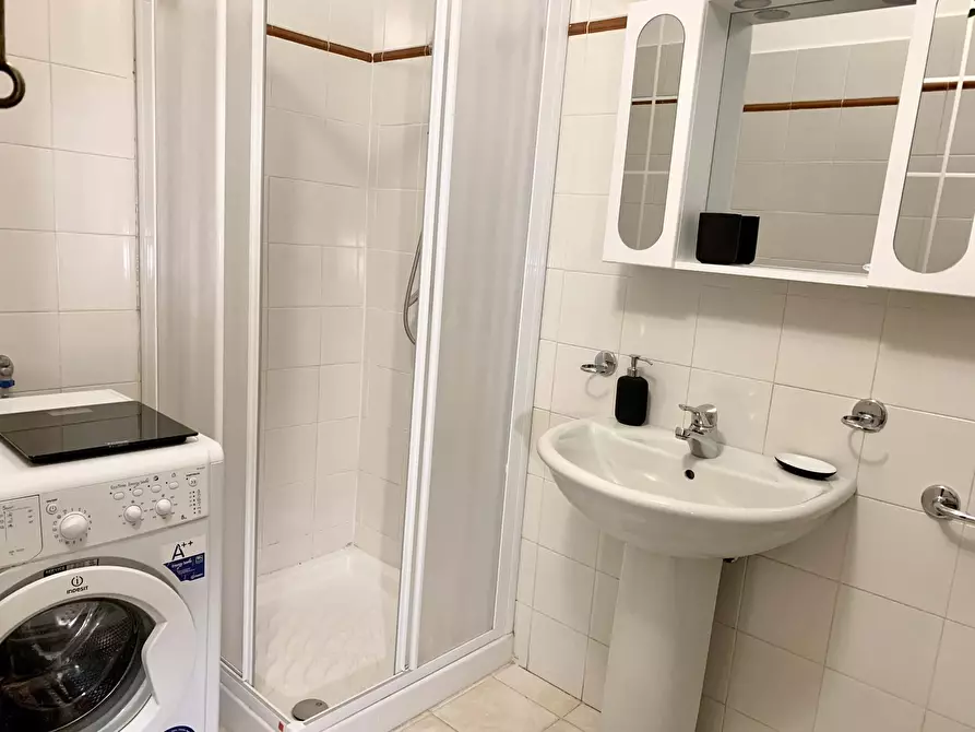 Immagine 18 di Camera in affitto  in Via Sant'Antonino13 a Firenze