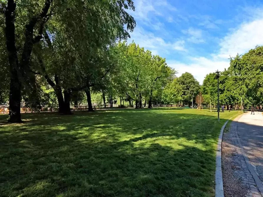 Immagine 48 di Appartamento in affitto  in Via Andrea Solari a Milano