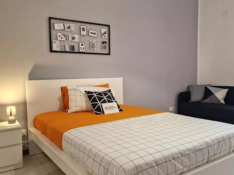 Immagine 3 di Camera in affitto  in Via Ostiense353 a Roma