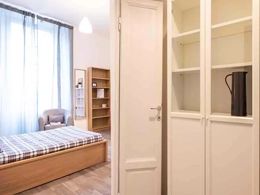 Immagine 12 di Camera in affitto  in Via San Marco20 a Milano