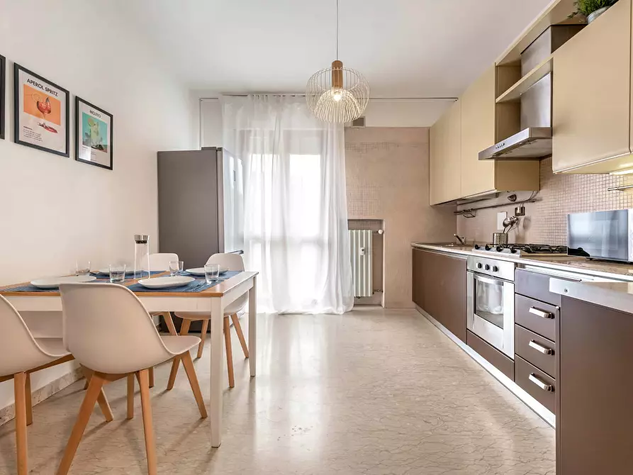 Immagine 3 di Camera in affitto  in Via Cà Magno a Padova