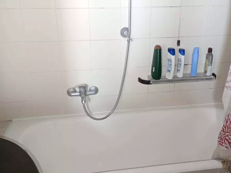 Immagine 14 di Camera in affitto  in Via Francesco Gonin69 a Milano