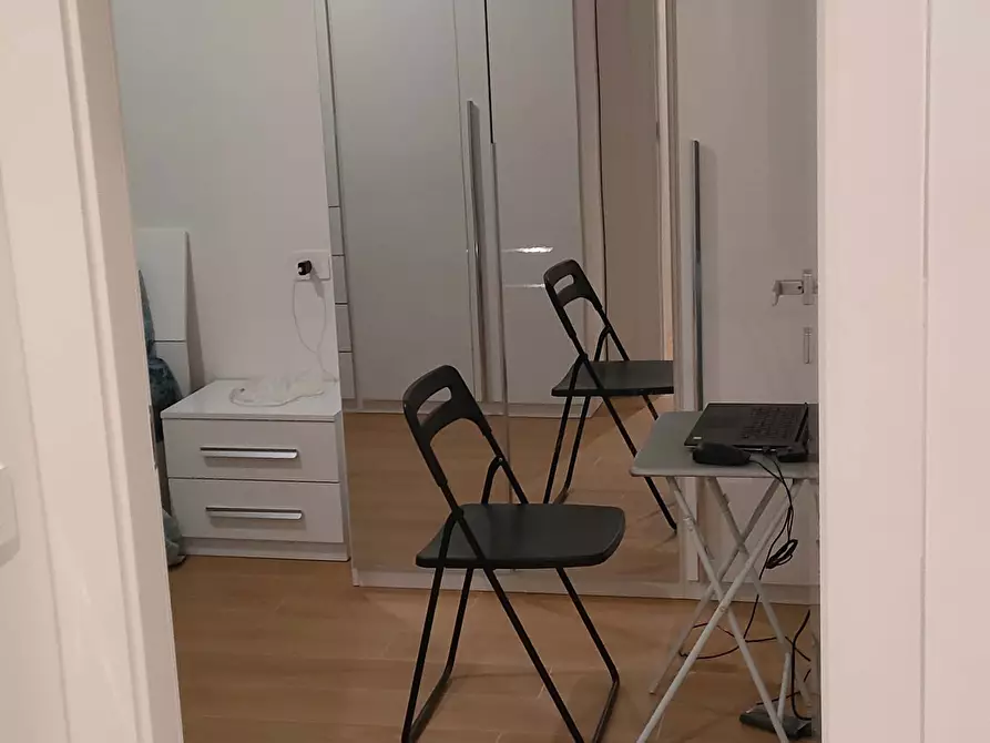 Immagine 5 di Camera in affitto  in Via Lorenteggio205 a Milano