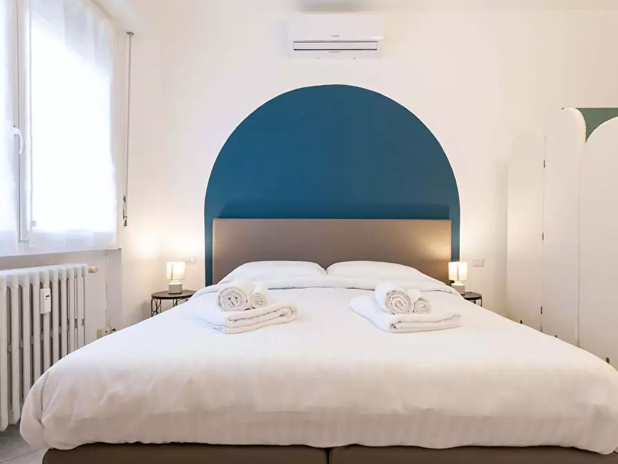 Immagine 21 di Appartamento in affitto  in Via Leone Tolstoi49 a Milano