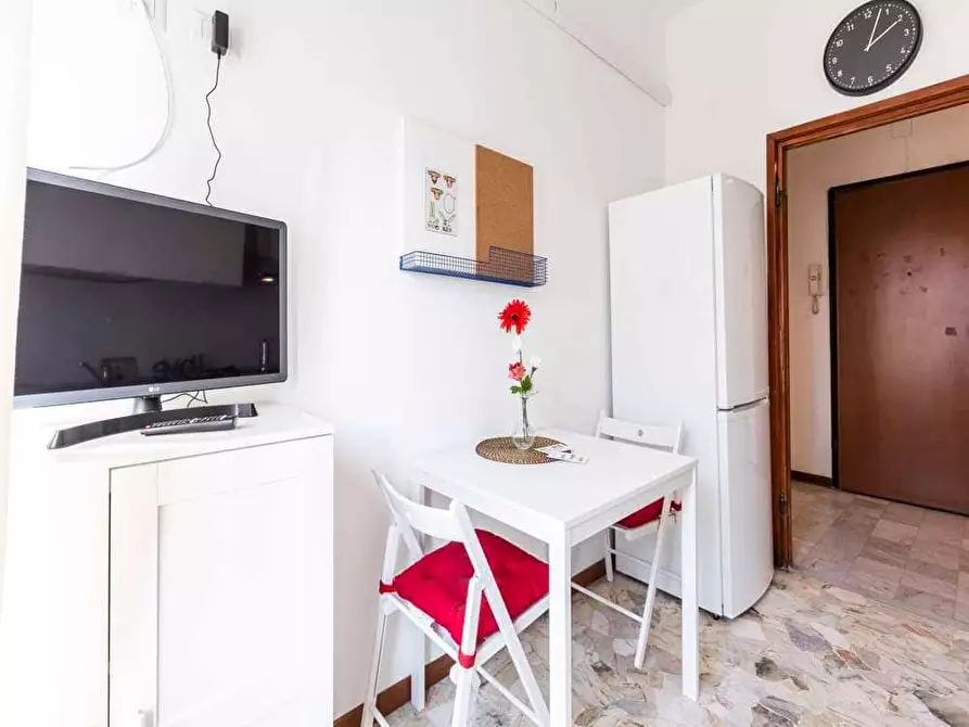 Immagine 12 di Camera in affitto  in Viale Lucania30 a Milano