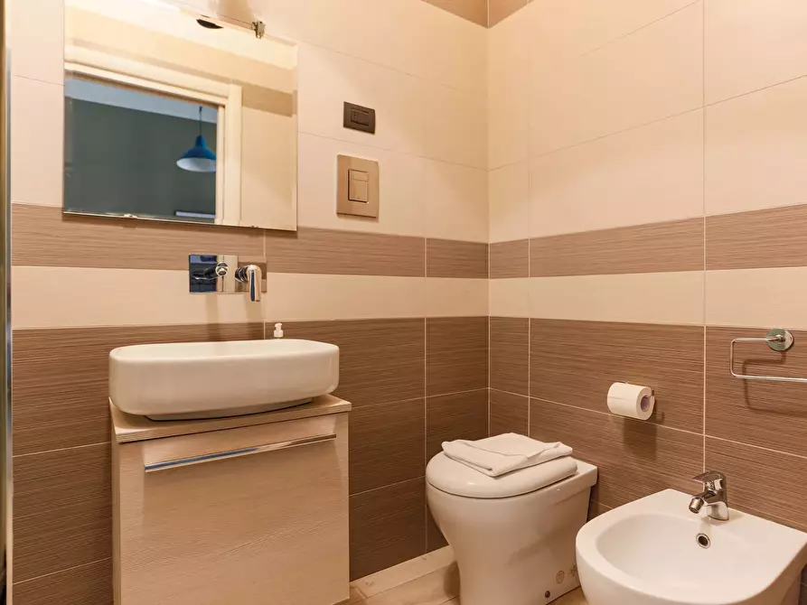 Immagine 28 di Appartamento in affitto  in Via Cenisio54 a Milano