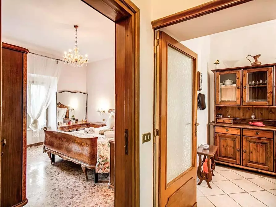 Immagine 10 di Appartamento in affitto  in Borgo Vittorio91 a Roma