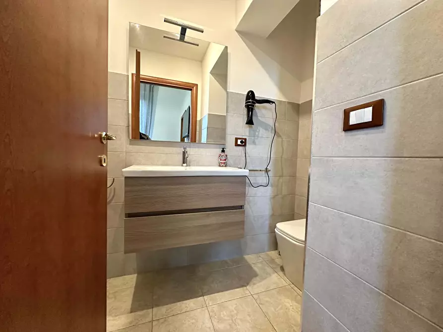 Immagine 11 di Appartamento in affitto  in Via Irnerio23 a Bologna