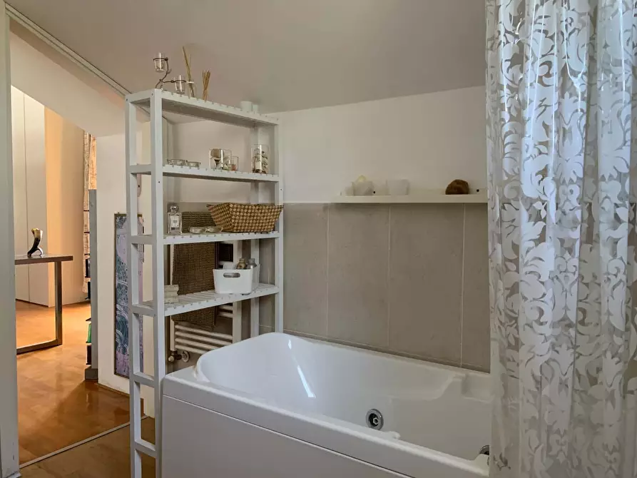 Immagine 18 di Appartamento in affitto  in Via Sisto Scaglia3 a Roma