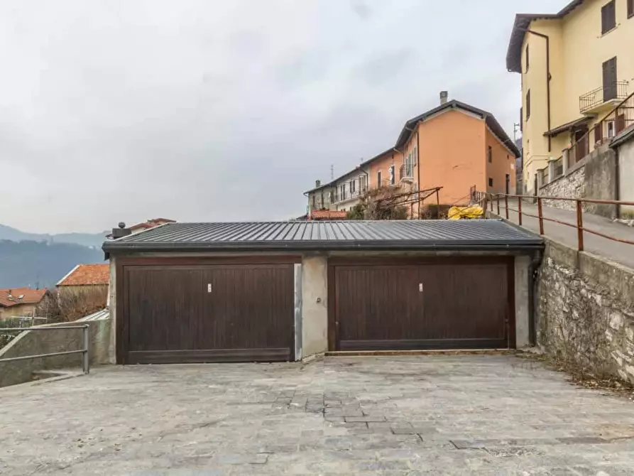 Immagine 31 di Appartamento in affitto  in Via Vittorio Emanuele II a Cernobbio