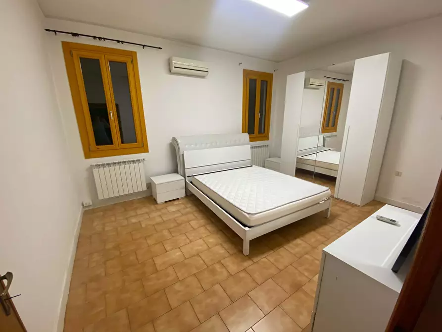 Immagine 1 di Camera in affitto  in Via Michiel Giustinian6 a Venezia