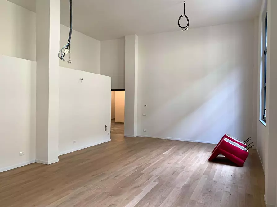 Immagine 27 di Appartamento in affitto  in Via Selvanesco77 a Milano