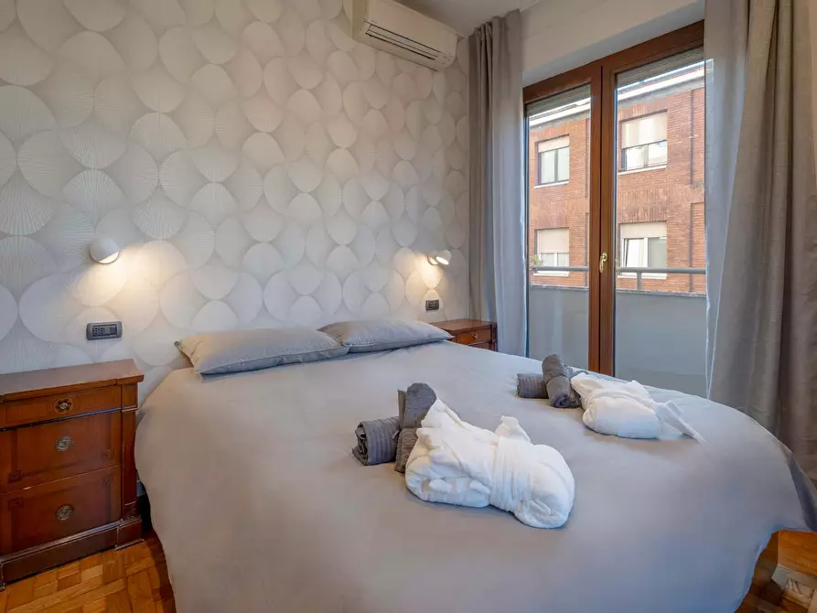 Immagine 48 di Appartamento in affitto  in Via Urbano III1 a Milano