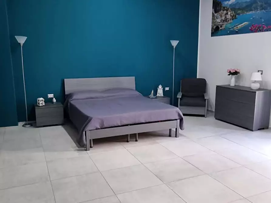 Immagine 25 di Camera in affitto  in Via dei Tribunali268 a Napoli