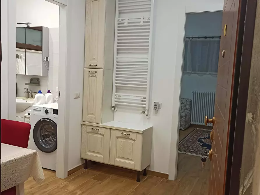 Immagine 4 di Appartamento in affitto  in Via Castell'Umberto27 a Roma