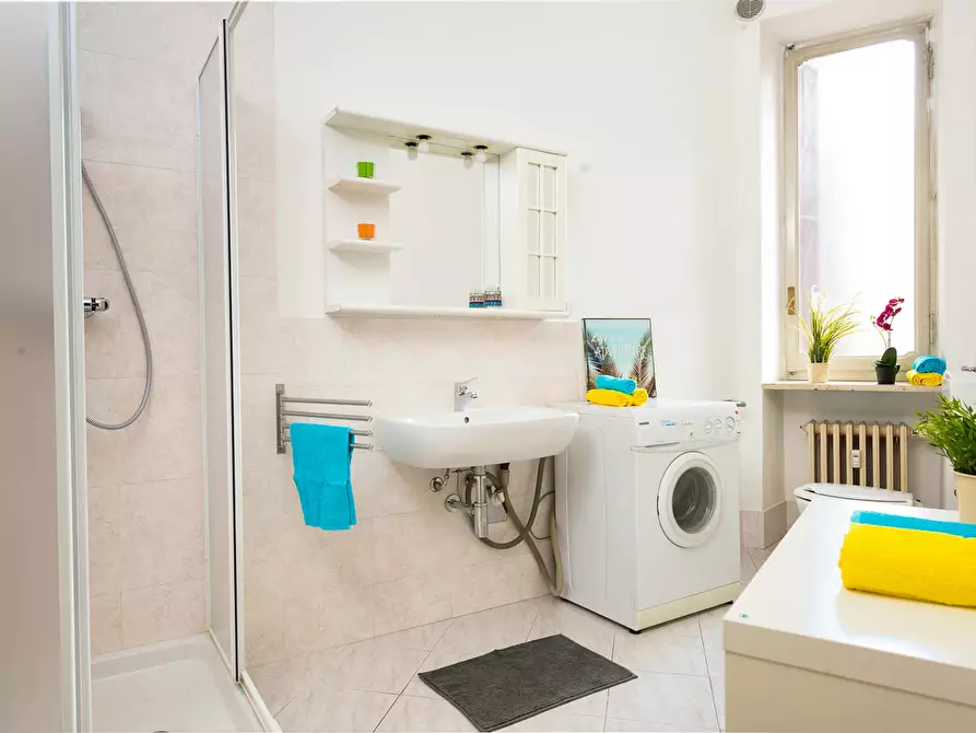 Immagine 10 di Camera in affitto  in Via San Paolo a Torino