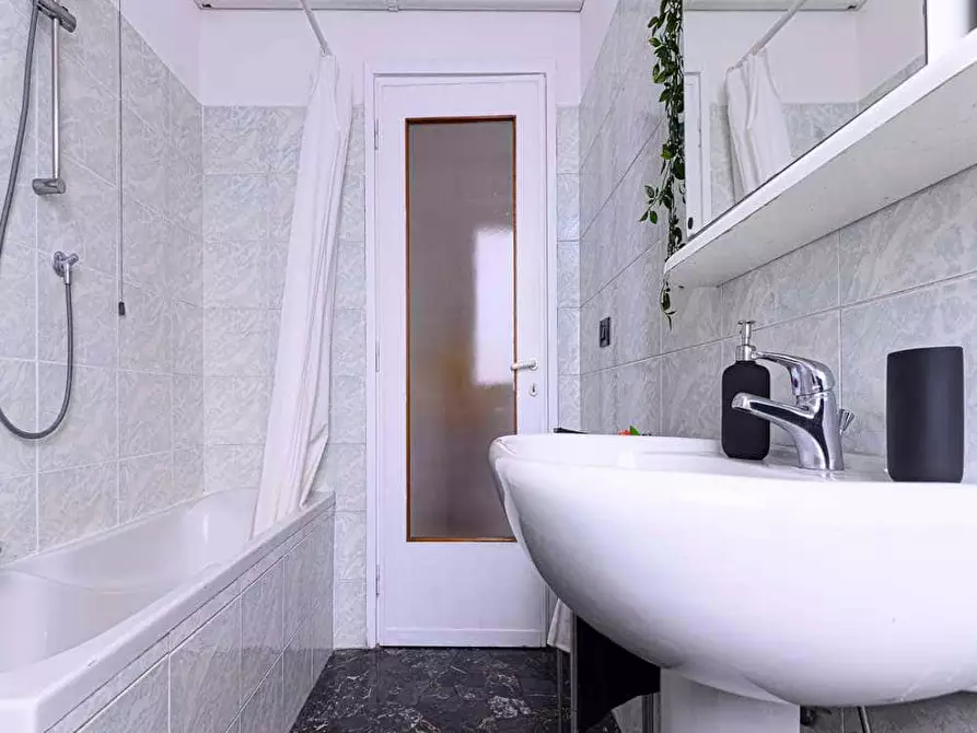 Immagine 30 di Camera in affitto  in Via Pietro Borsieri34 a Milano