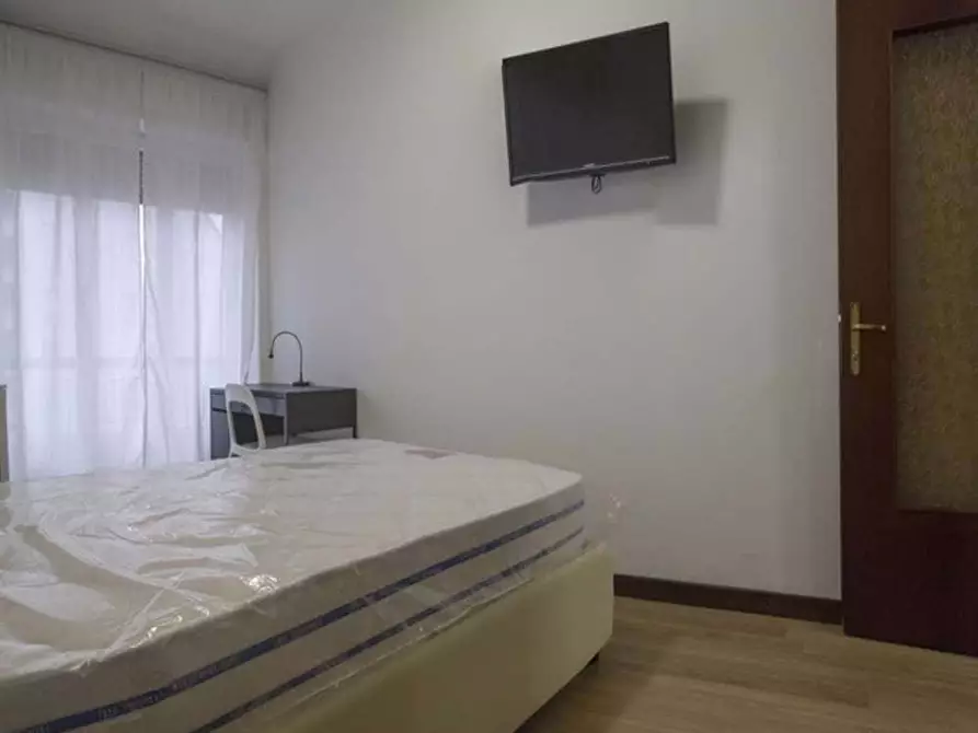 Immagine 3 di Camera in affitto  in VIA SOPERGA65 a Milano
