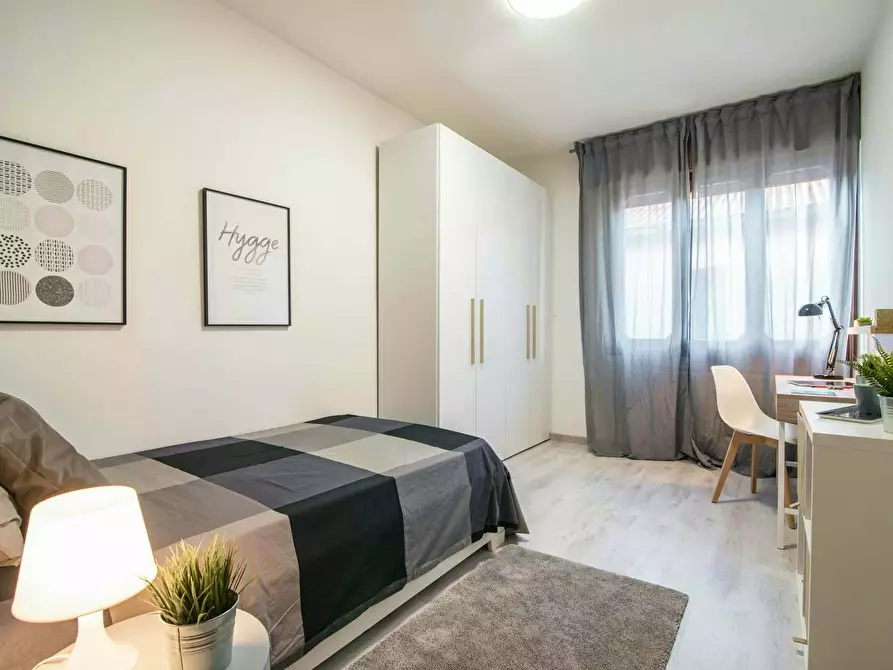 Immagine 2 di Camera in affitto  in Via Silvio Trentin a Venezia