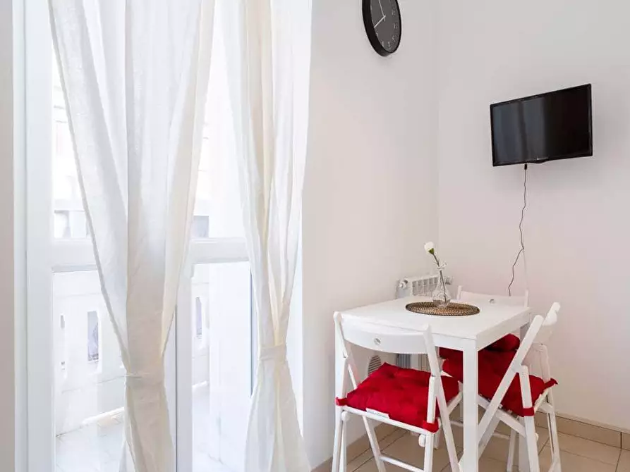 Immagine 11 di Camera in affitto  in Via Gardone5 a Milano