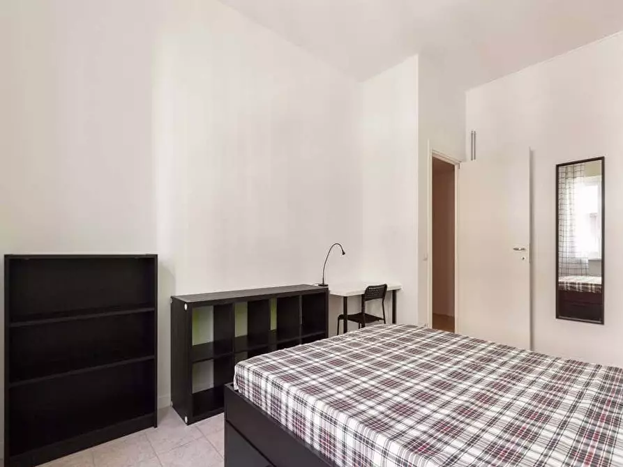 Immagine 2 di Camera in affitto  in Via Pantigliate6 a Milano