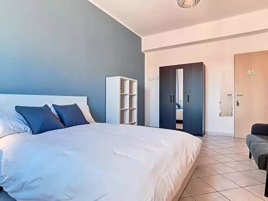 Immagine 3 di Camera in affitto  in Viale Giacomo Matteotti75 a Forli'