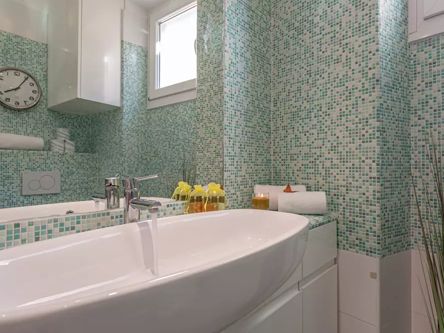 Immagine 28 di Appartamento in affitto  in Via dei Genovesi31 a Roma