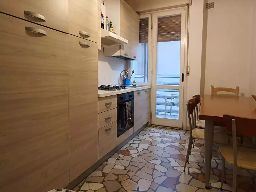 Immagine 3 di Camera in affitto  in Via Fratelli Perini9 a Trento