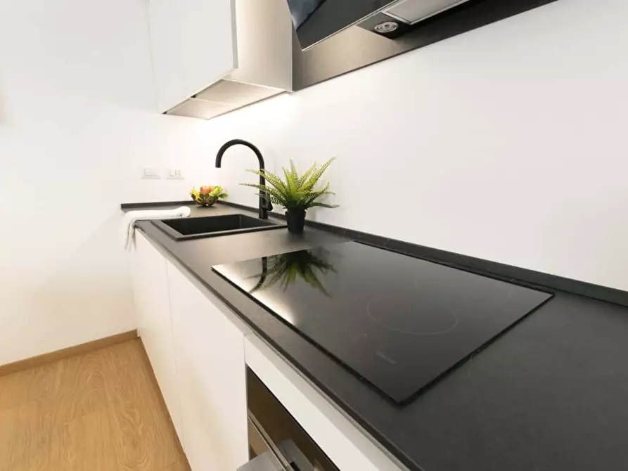 Immagine 15 di Appartamento in affitto  in Via Cicco Simonetta7 a Milano