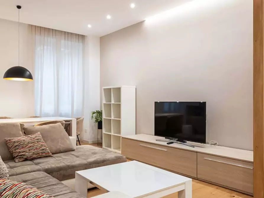 Immagine 23 di Appartamento in affitto  in Via della Moscova40 a Milano