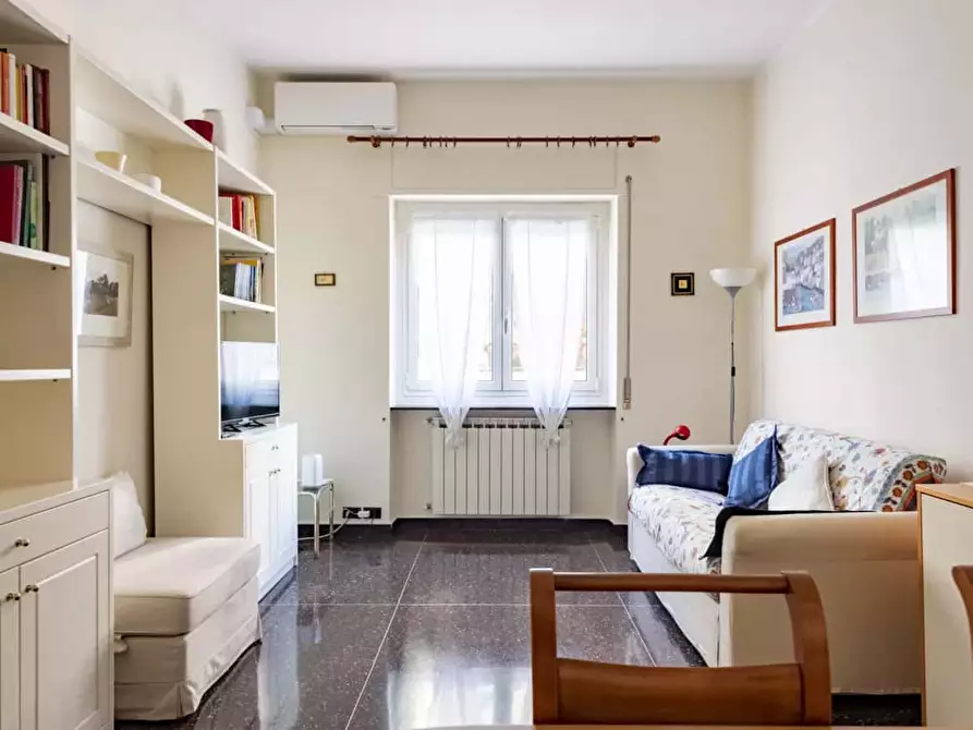 Immagine 1 di Appartamento in affitto  in Via Pelio10 a Genova