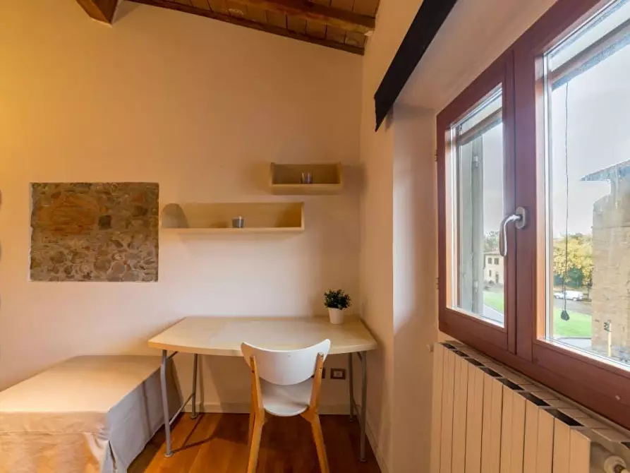 Immagine 3 di Camera in affitto  in Via del Ponte alle Mosse1 a Firenze