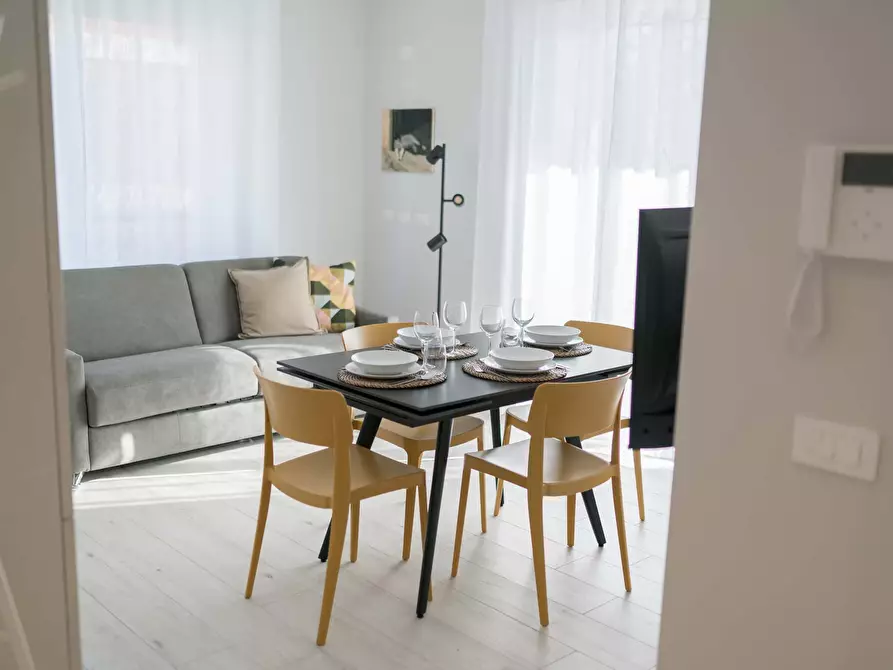 Immagine 5 di Appartamento in affitto  in Via Alfredo Comandini4 a Milano