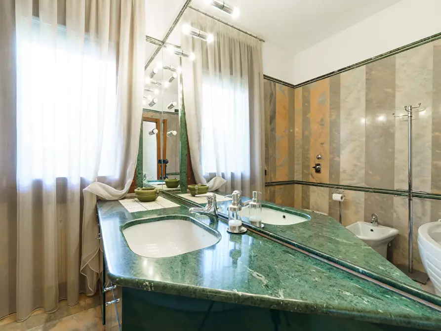 Immagine 20 di Appartamento in affitto  in Viale San Gimignano13 a Milano
