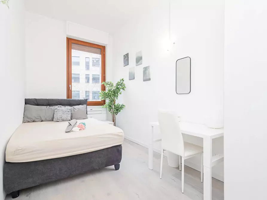 Immagine 2 di Camera in affitto  in Via Fernanda Wittgens3 a Milano