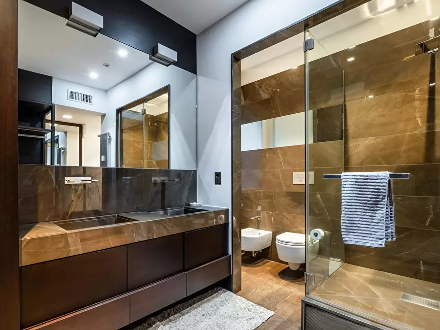 Immagine 53 di Appartamento in affitto  in Via Borgonuovo4 a Milano