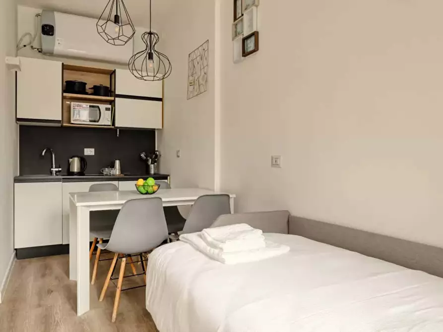 Immagine 10 di Appartamento in affitto  in Via Lodovico Muratori5 a Milano