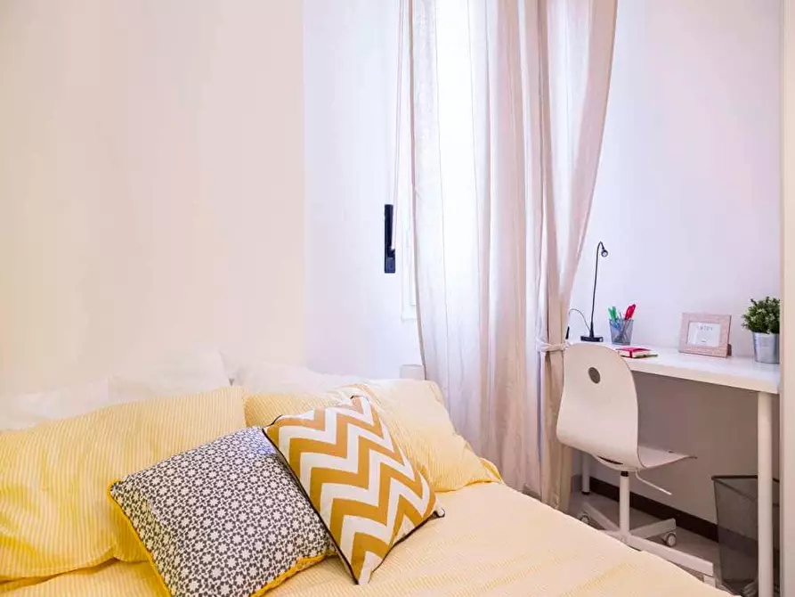 Immagine 6 di Camera in affitto  in Via Salvatore Barzilai9 a Milano