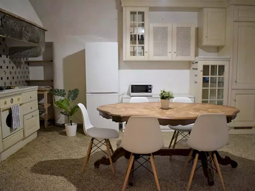 Immagine 7 di Camera in affitto  in Borgo Ognissanti21 a Firenze