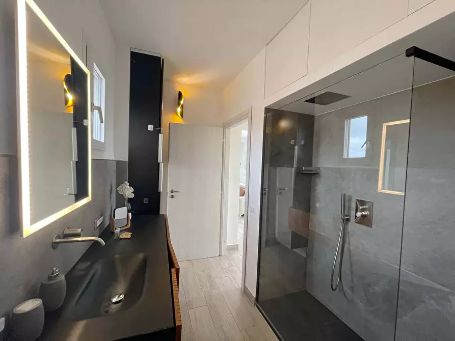 Immagine 33 di Appartamento in affitto  in Via Torri in Sabina14 a Roma